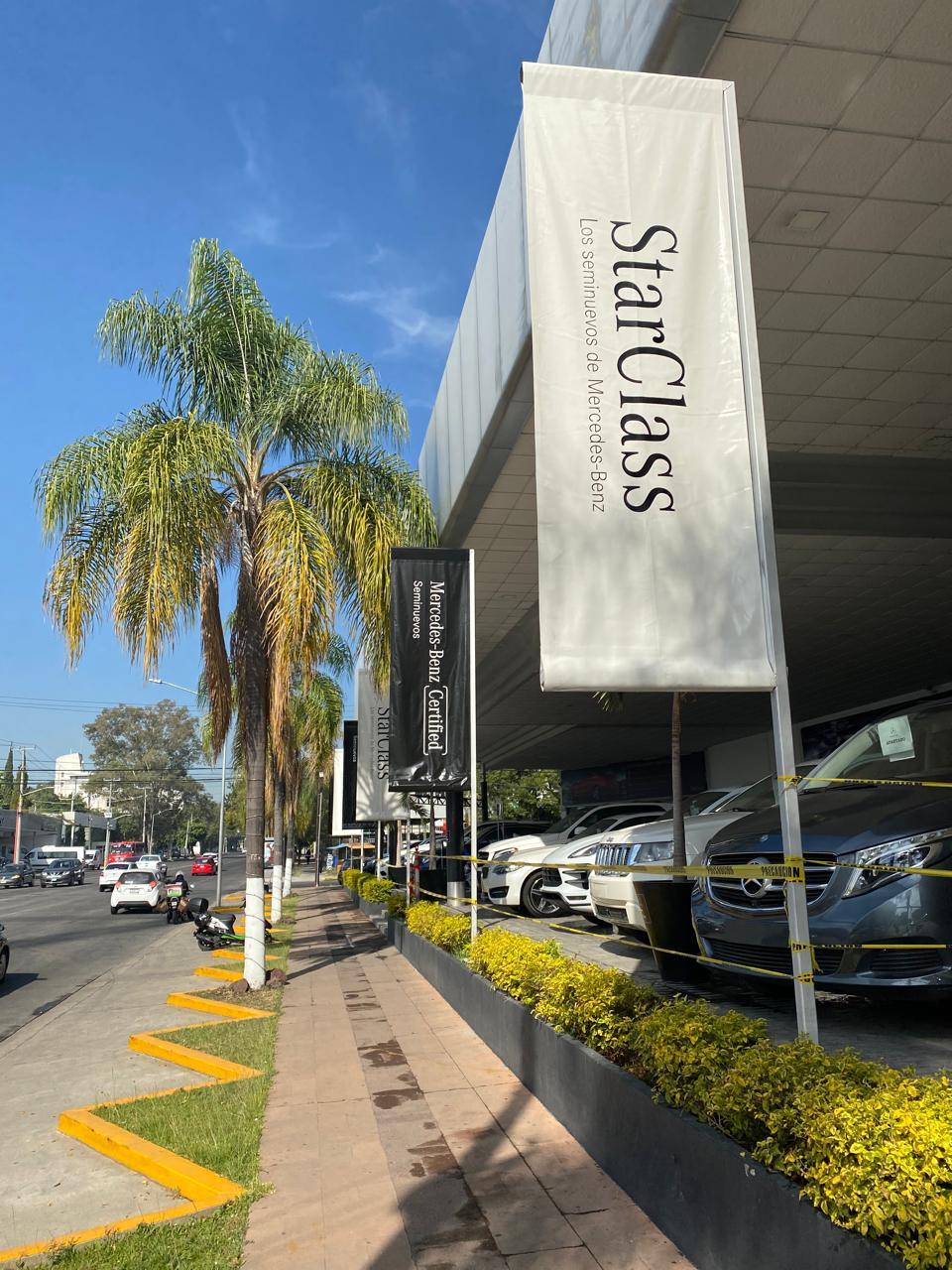 Bandera publicitaria - Vista 3